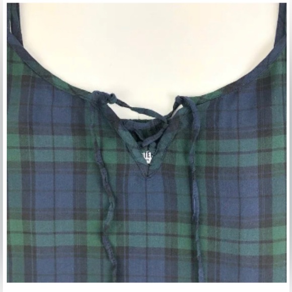 Hollister Co. Navy Plaid Tie-Front Tank M - Picture 2 of 5